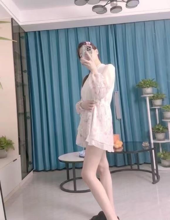 健身翘臀妹子香妃