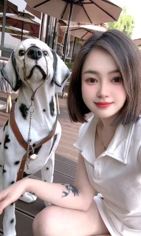 包河短发小姐姐