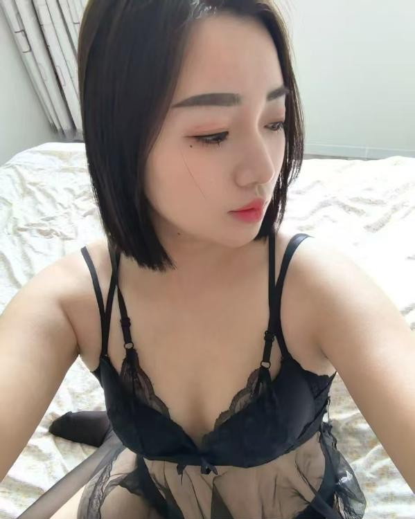 高冷气质美女一枚