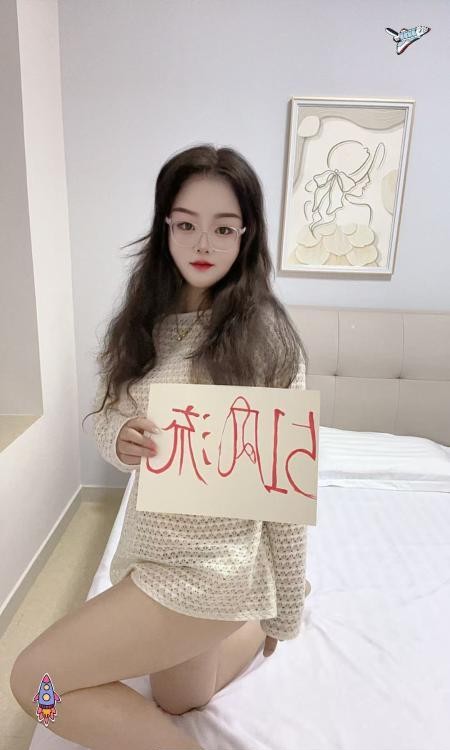 成华包时小妹糖糖