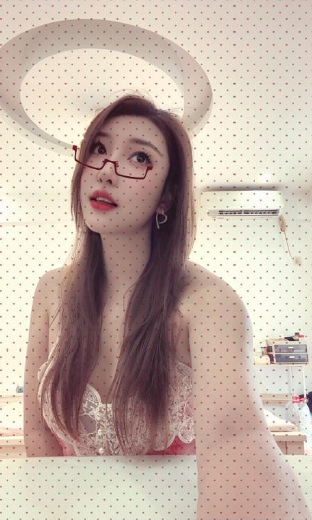 汉阳颜值御姐雯宝