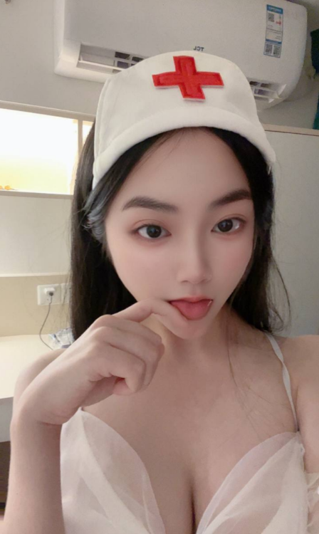 寮步角色扮演琪琪