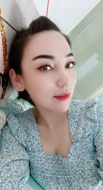 服务很好的少妇