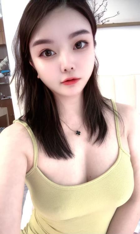 徐汇阳阳性感迷人