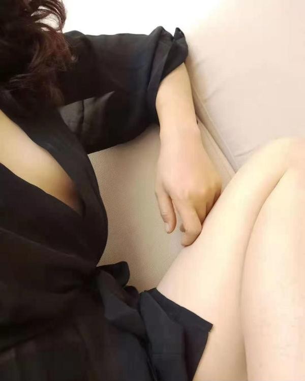 政务苗条中项安琪