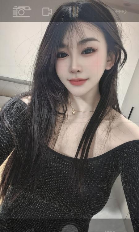 高颜值平安小姐姐