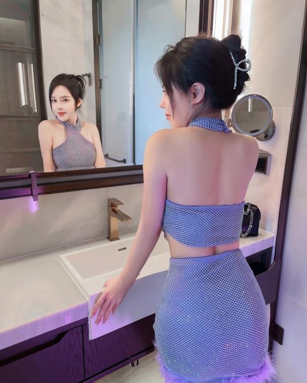 天河肥臀爆乳筱桐