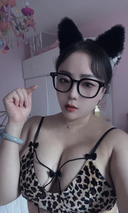 徐汇巨乳少妇伊诺