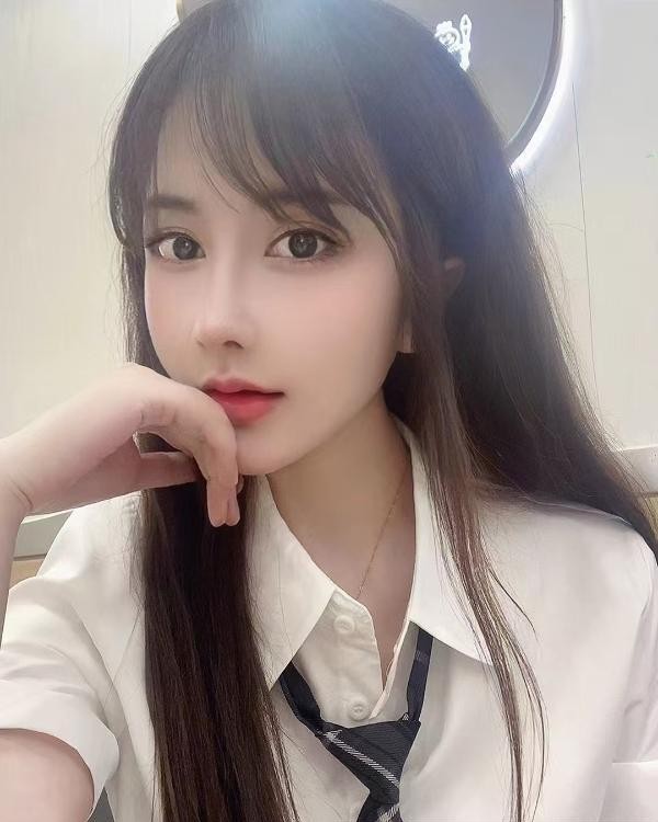 颜值美女小圣代