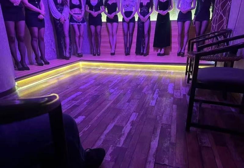 上海变装02萝莉海选