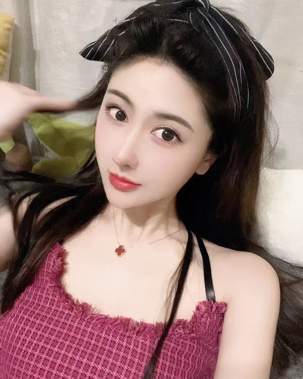 颜值美女小圣代