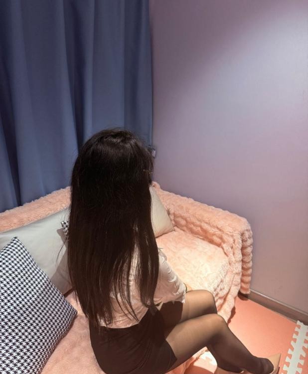 风骚大胸婉清老师