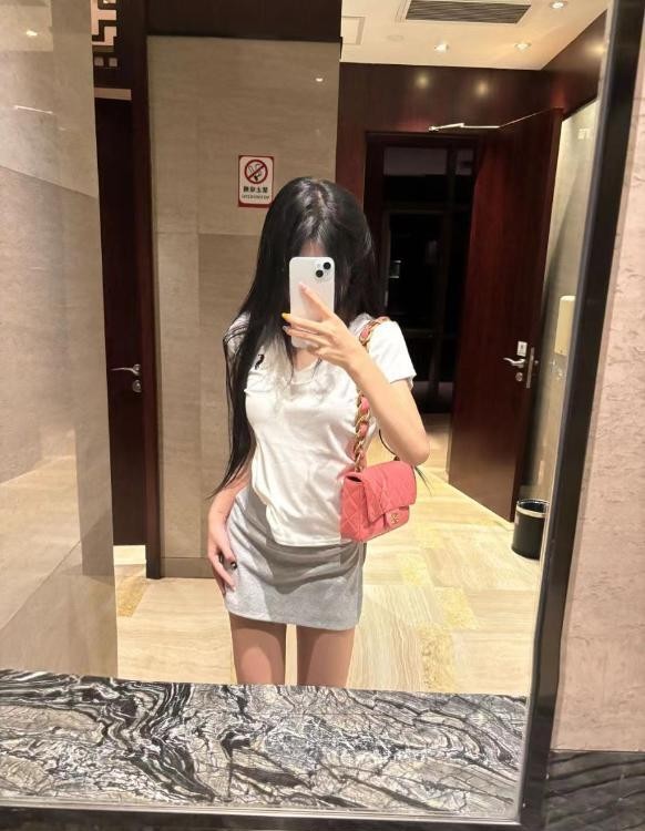 零零后三点粉嫩小妹妹