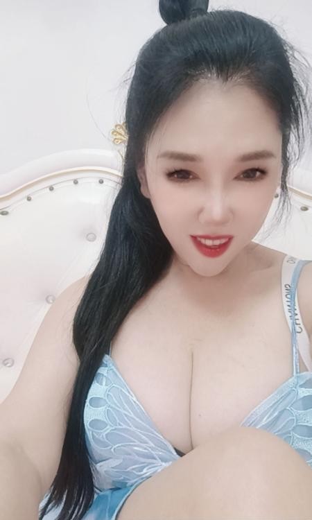 熟女姐大胸桔子姐