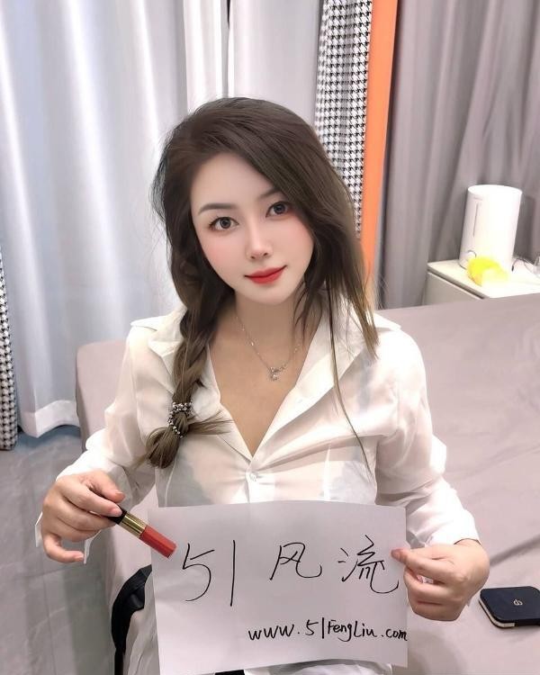 二刷美乳骚妇瑶妹儿