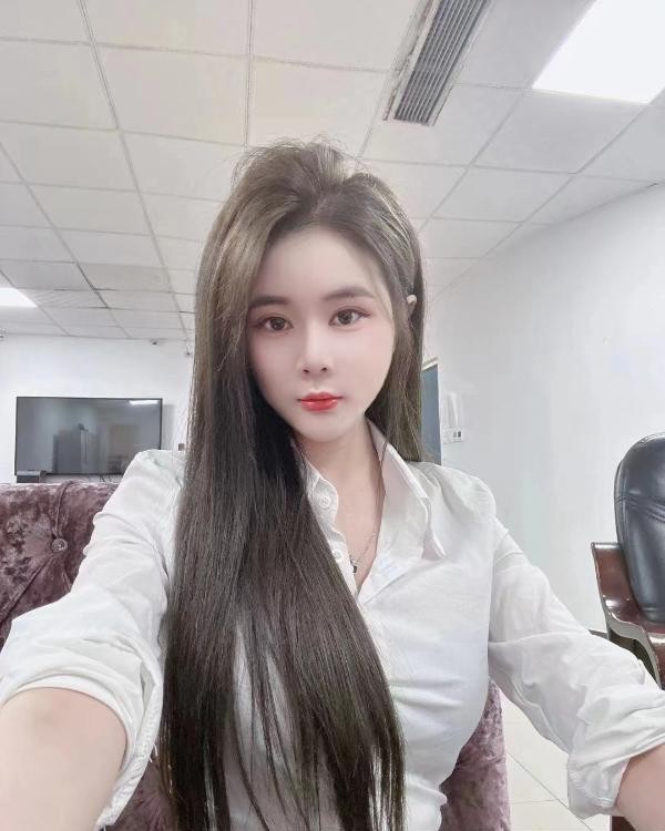 南山白嫩姐姐丫丫