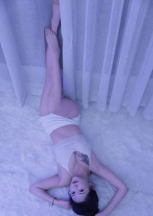 吴中白皙长腿御姐可儿