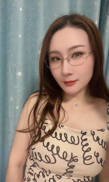 性感大波霸少妇