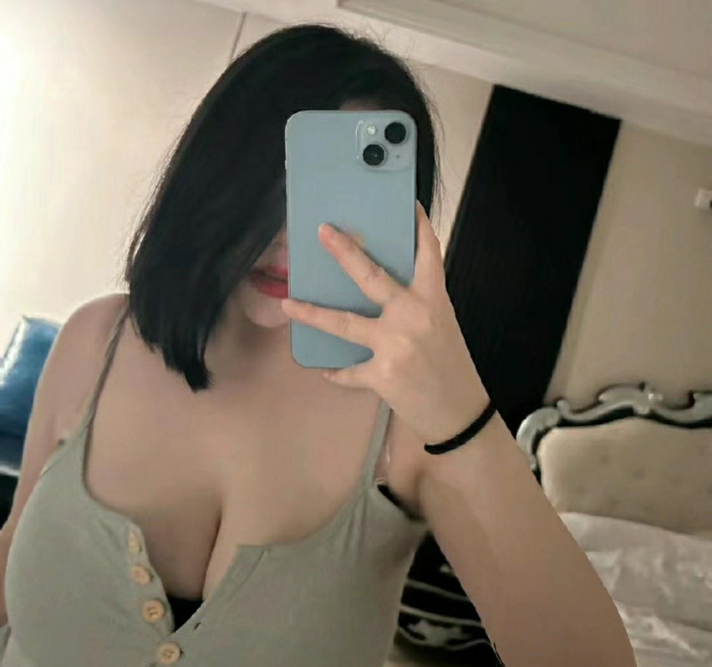 包河粉嫩大奶妹馒头b