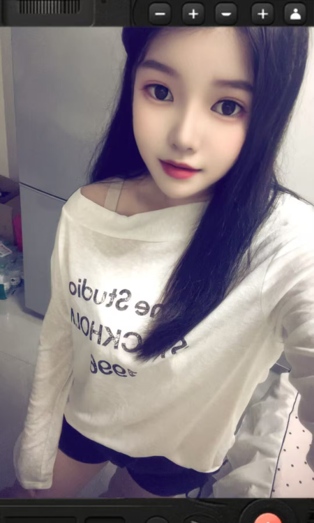 浦东张江小龙女