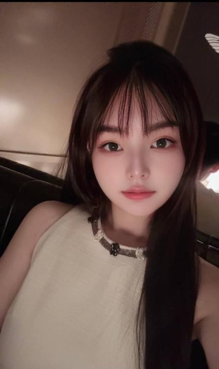 苗条身材颜值妹子