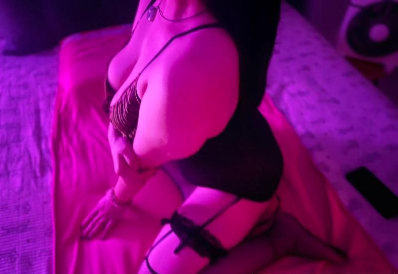 轻熟肥臀小后妈