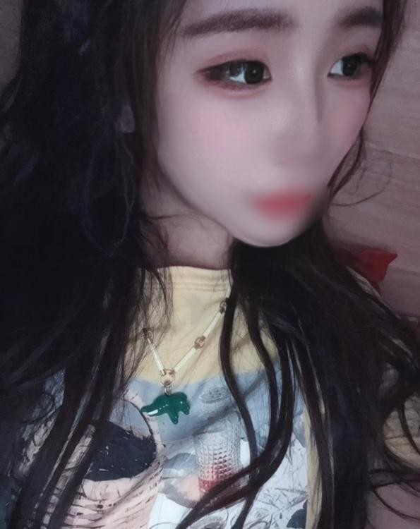 很靓的小火妹子