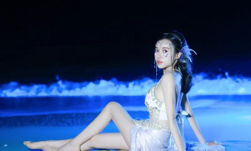 风骚妩媚小娇妻