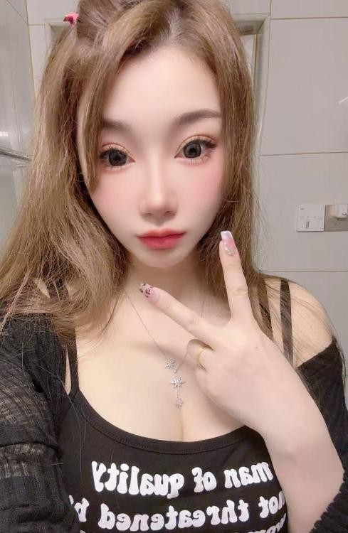 高挑性感气质御姐