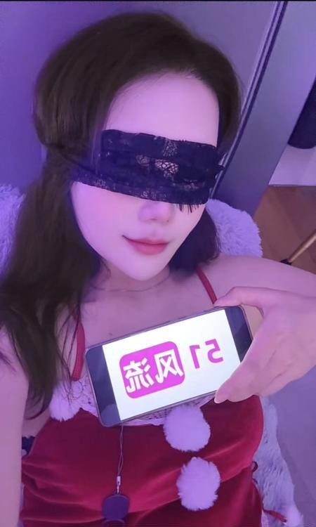 龙华潮喷骚妹小雪