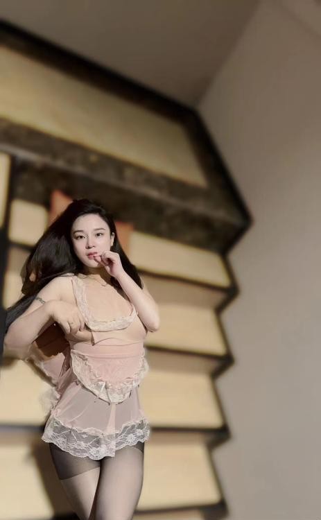 市区风骚小姐姐