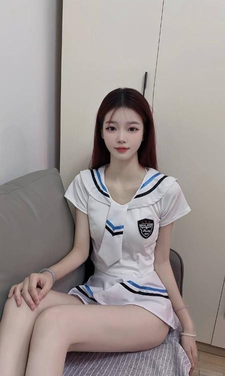 肤白高挑颜值嫩妹