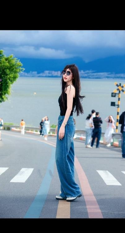 姑苏水多翘臀御姐潇潇