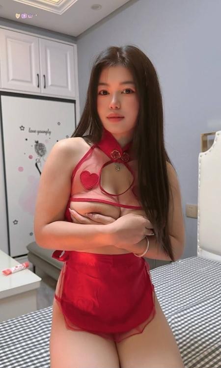 制服大奶小少妇可可