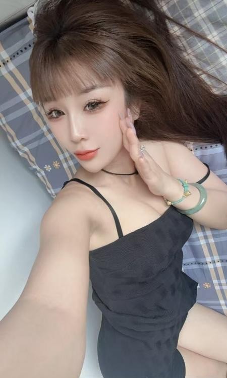 胶州丰乳女孩维维