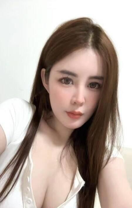 天河瑜伽大长腿琳琳