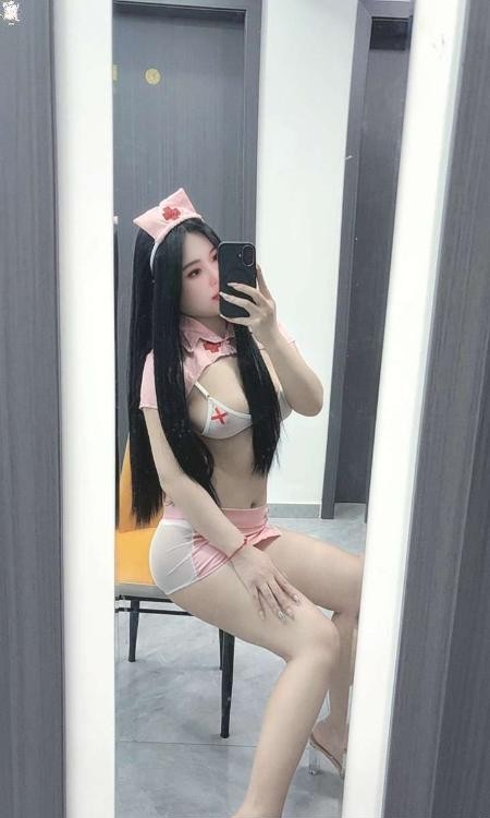 大奶大屁股骚妇