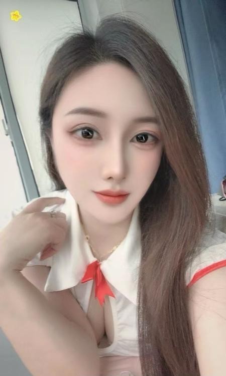 肤白貌美性感妹纸