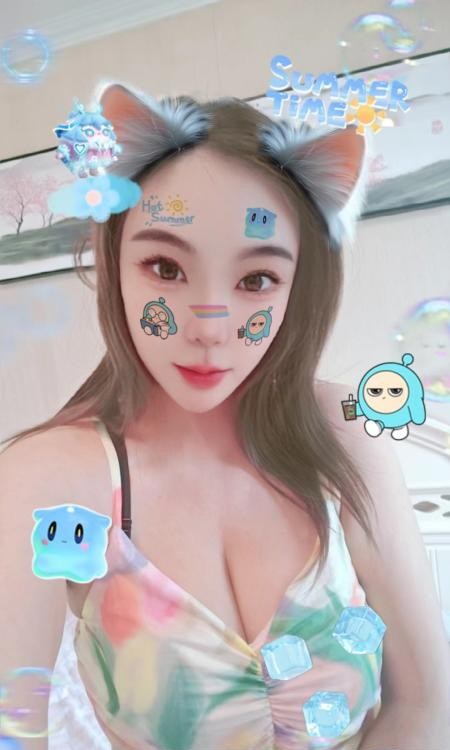 西城镜前战神爆乳西西