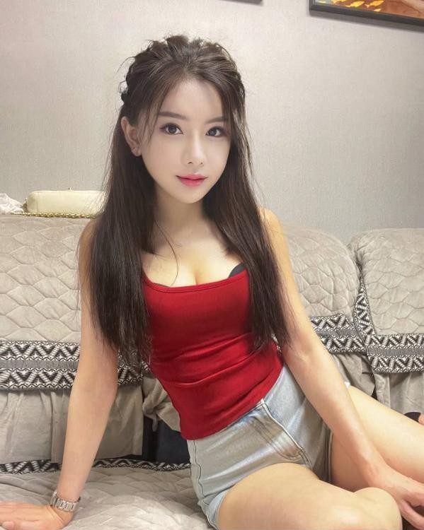 大长腿青青子衿