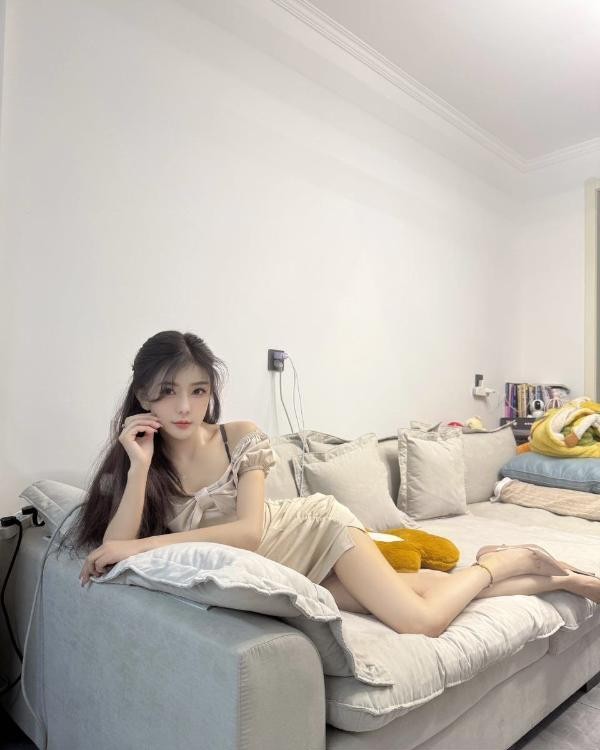 大长腿青青子衿