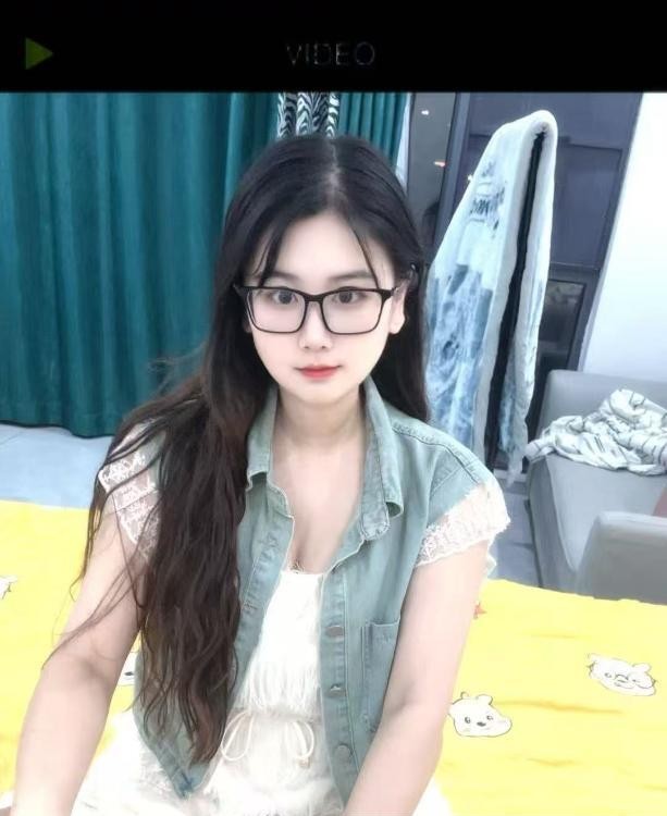 性感高挑轻舞妹妹