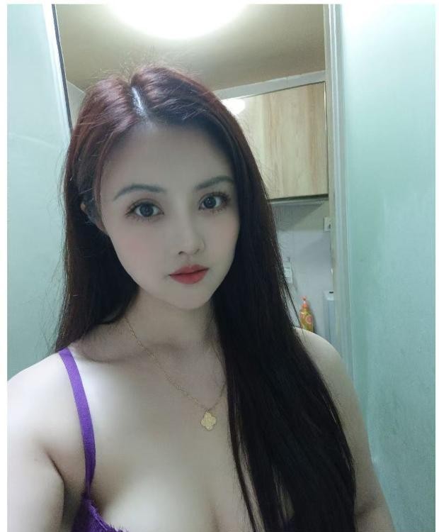 宝安性感李一桐