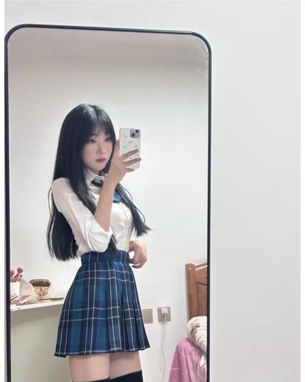 洪山区大长腿涵涵