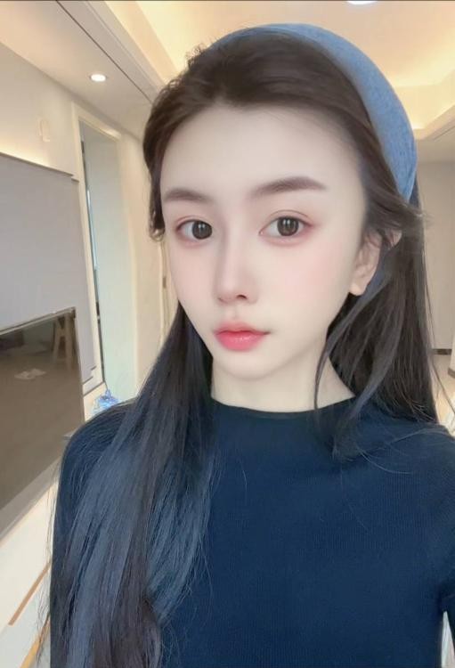 胸大白嫩颜值老师