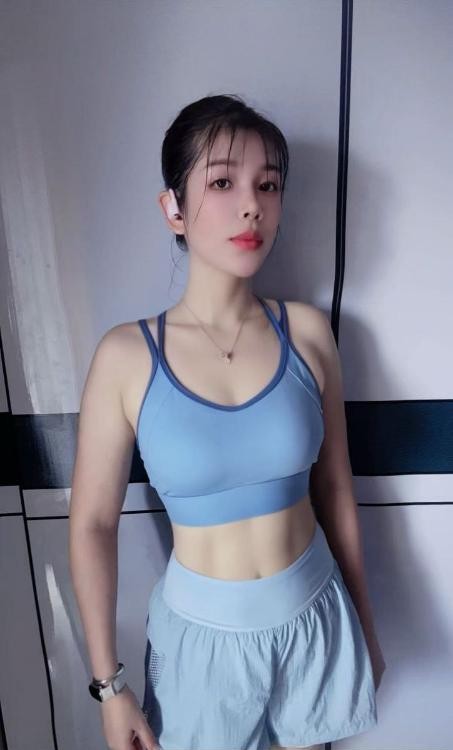 天河大长腿御姐简儿