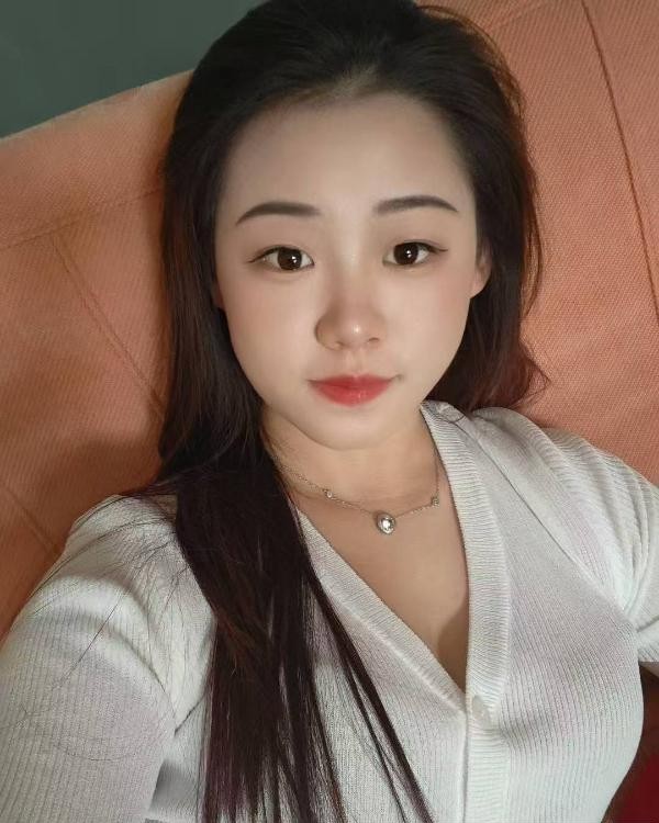 一线天七七老师