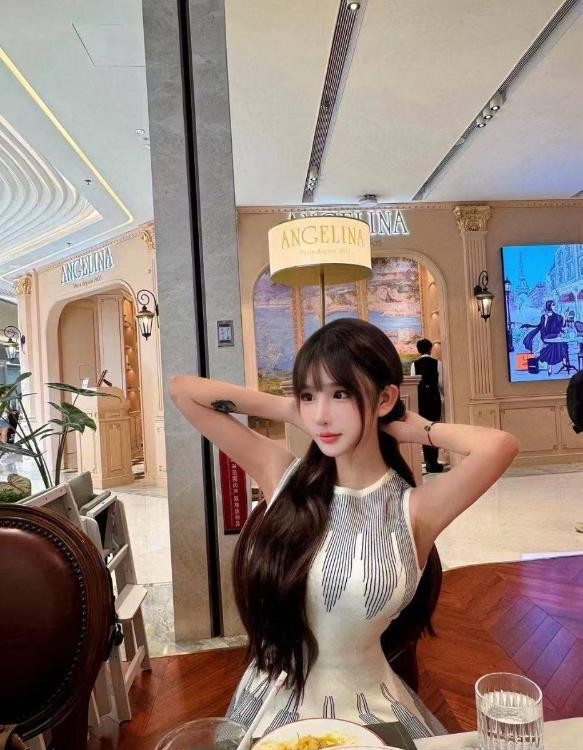 新建区性感大胸甜妹