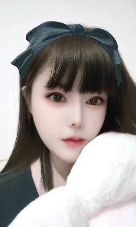 服务热情颜值妹子