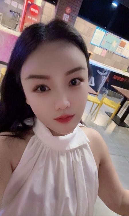 女友感护士楚依